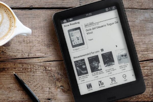 Why are e-books becoming more popular?